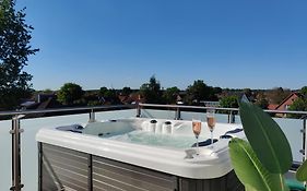 Silvester im Penthouse mit Whirlpool&Saunakabine